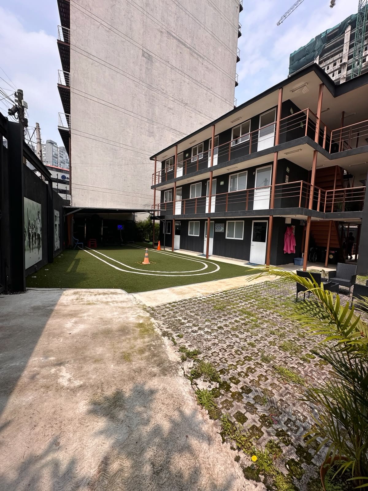 Instalaciones, sucursal Los Alpes
